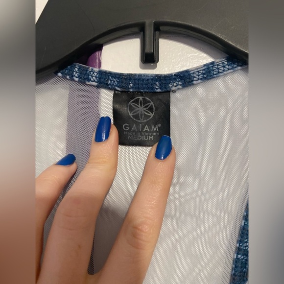 Gaiam Racerback Mesh Panel Workout Tank Top - Medium - Picture 3 of 8